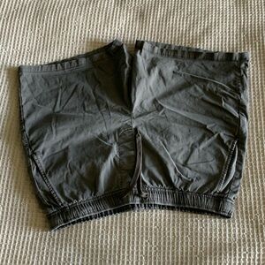 GAP 7" Easy Shorts E-Waist